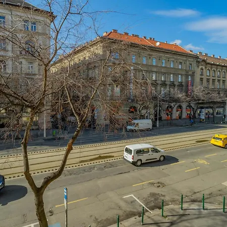 Efad Lux 3 Downtown