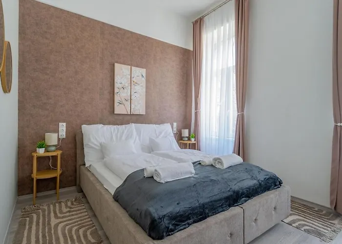 Efad Lux 3 Downtown Apartament *